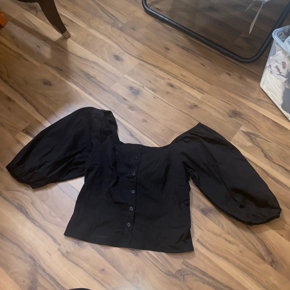Missguided puff sleeve cropped top size 8